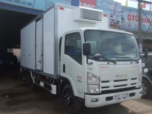 ISUZU NPR85K EURO4 2023 3,5 Tấn