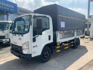 ISUZU QMR77H 1,99T-2,3T-2,9T (4m4) EURO4 THÙNG BẠT 2023