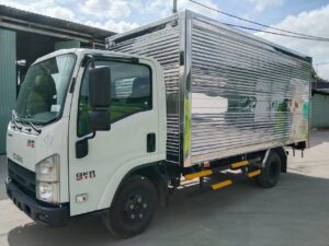 ISUZU QMR77H 1,9T-2,3T-2,9T (4m4) EURO4 THÙNG KÍN 2023